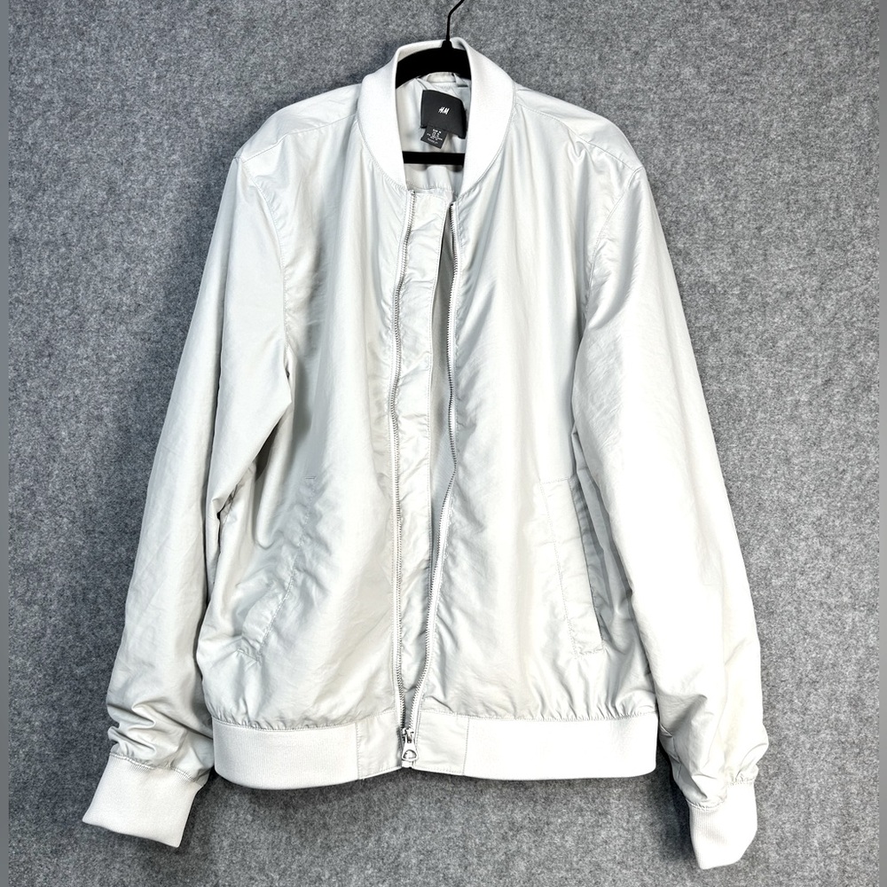 H&M Stone Gray Bomber Jacket Men’s M Full Zip Lightweight Casual Minimalist